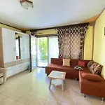 Fran Apartman