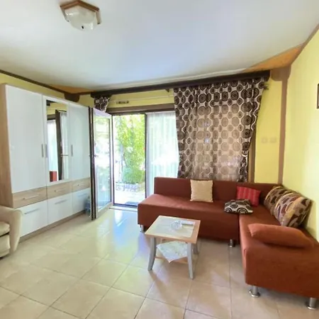 Fran Apartment